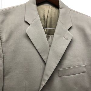 Calvin Klein full suit 40R 34wX32l